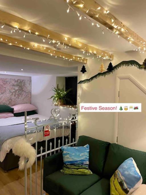 The Walkers' Cwtch Apartment Ffestiniog Екстериор снимка